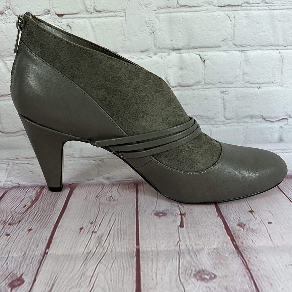 Bella Vita Women's Noemi Ii Dress Shootie Ankle Boot Size 12WW - Picture 4 of 9